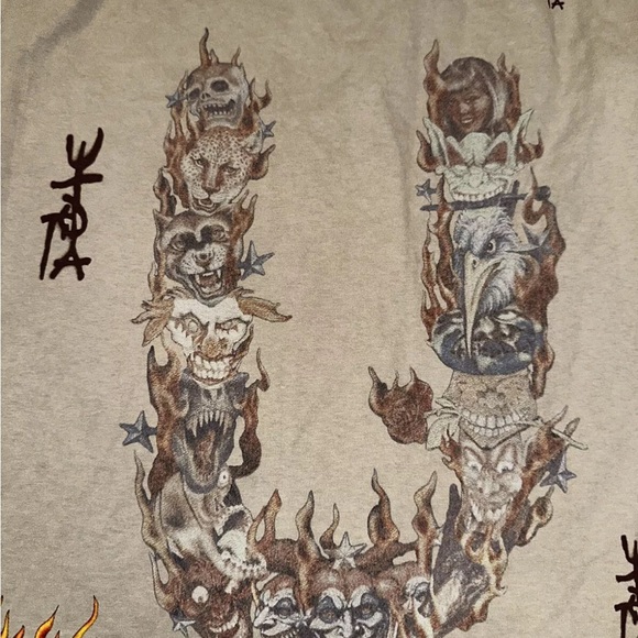 Travis Scott Miami Rolling Loud Festival Exclusive Utopia Tee - Picture 4 of 10